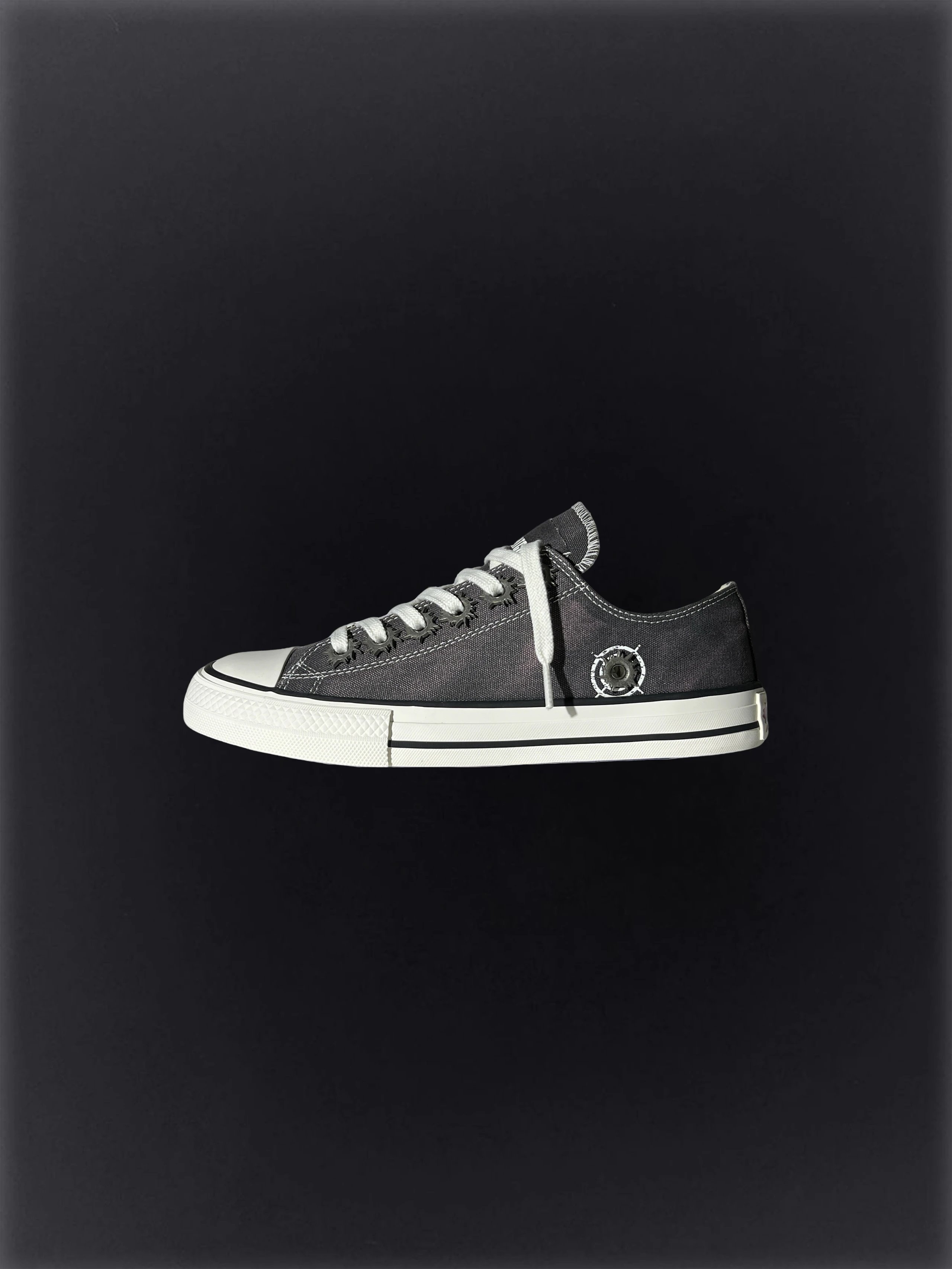 Canvas Canvas Sneakers · 3