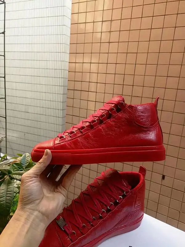 Balenciaga arena: seller detail photo 10