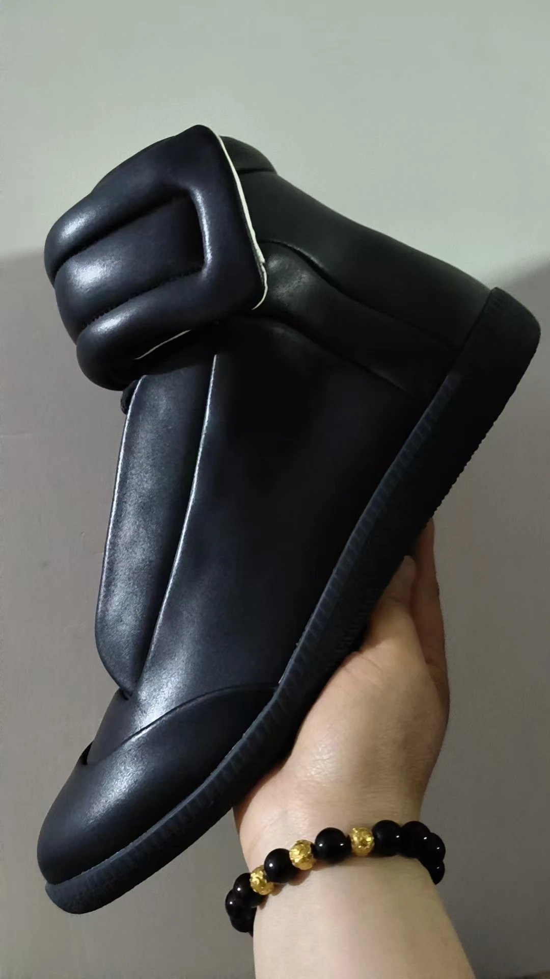 Maison Margiela Orange Future · 3