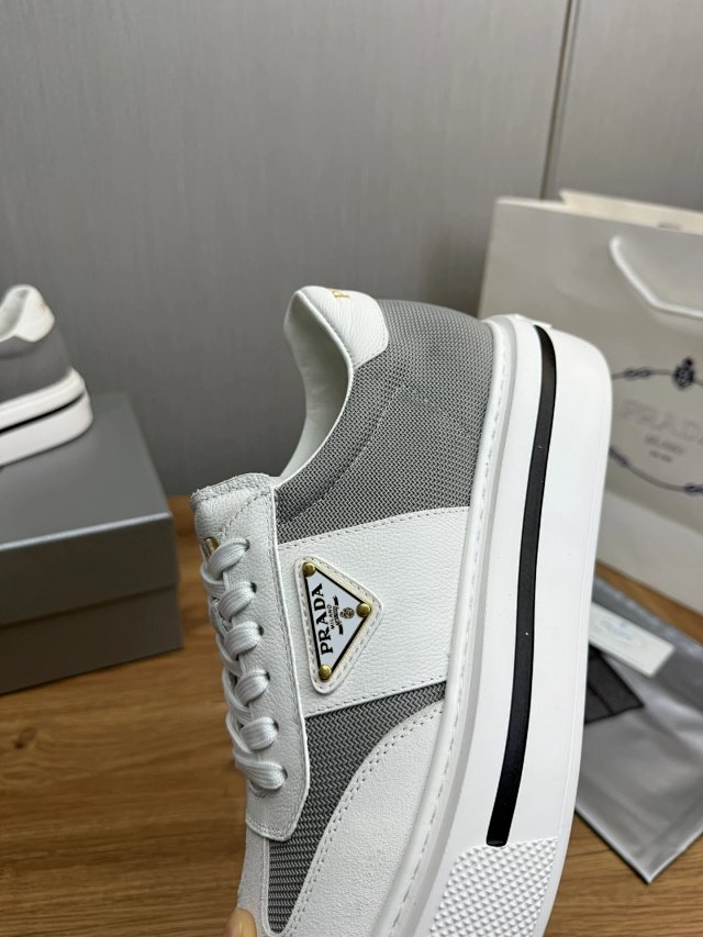 Prada Shoes: seller detail photo 8
