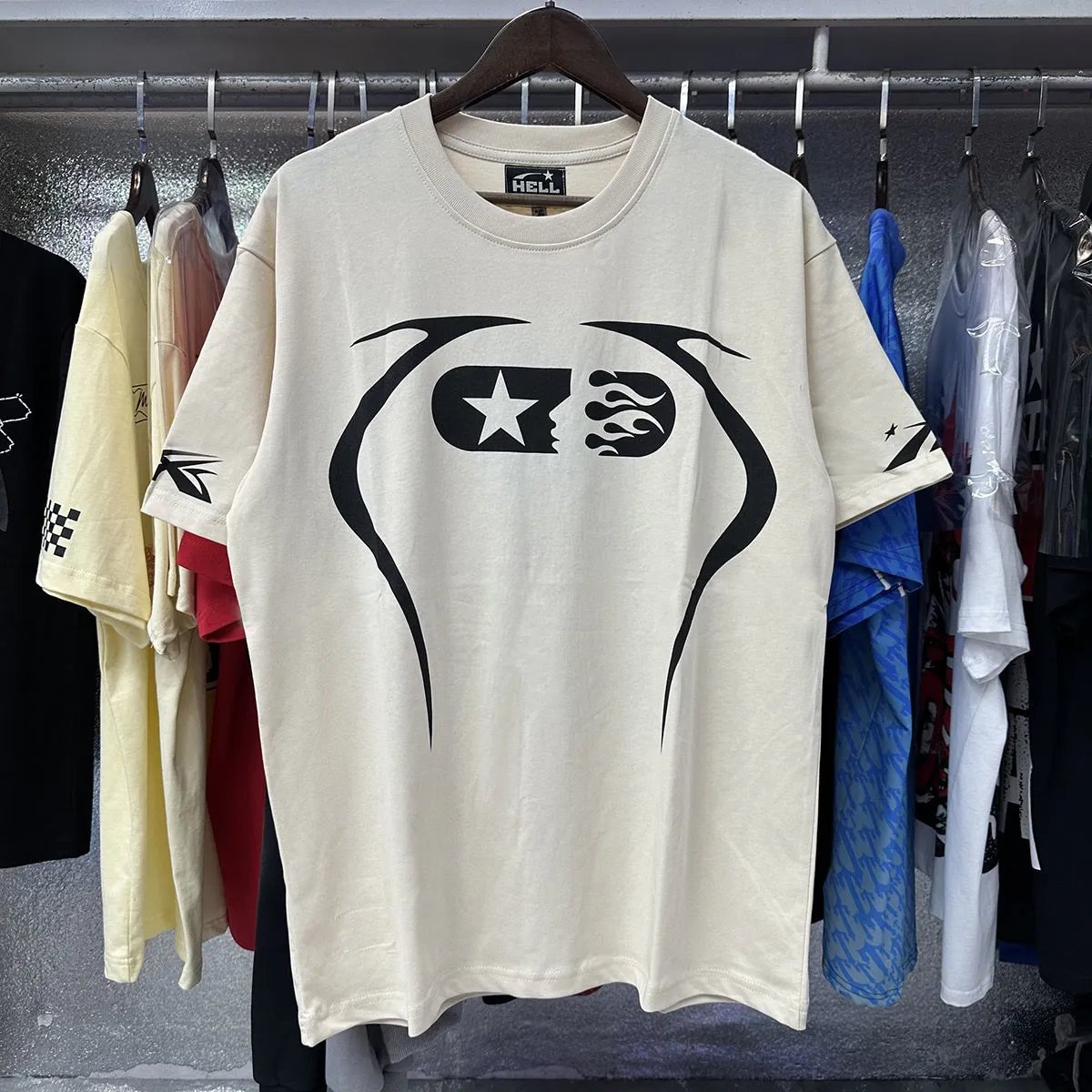 Hellstar T-Shirts Oversized graphic short-sleeve T-shirt — 3