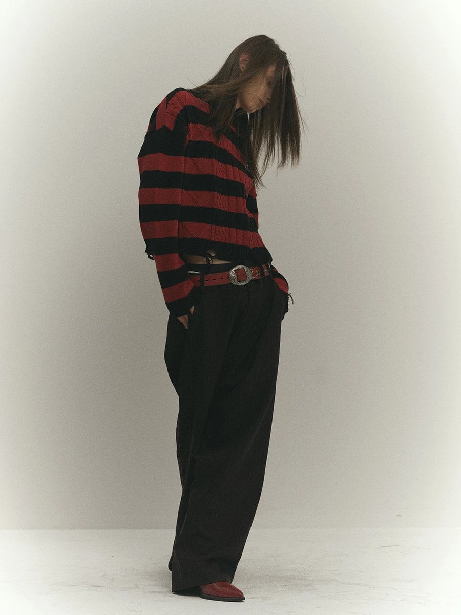 4Tra Grunge Red And Black Striped Medal Sweater Loose · 2