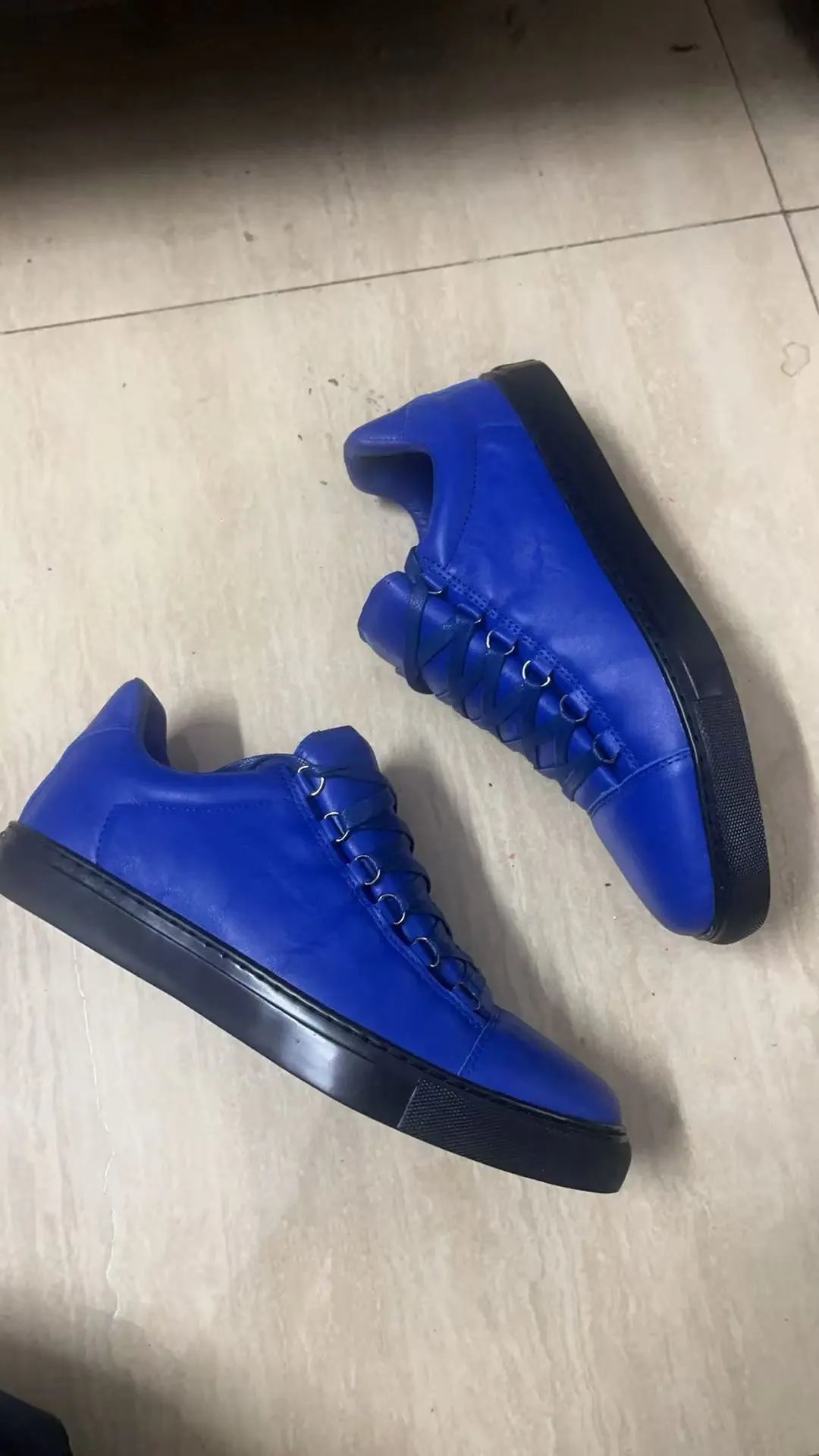 Balenciaga Arenas Low 5