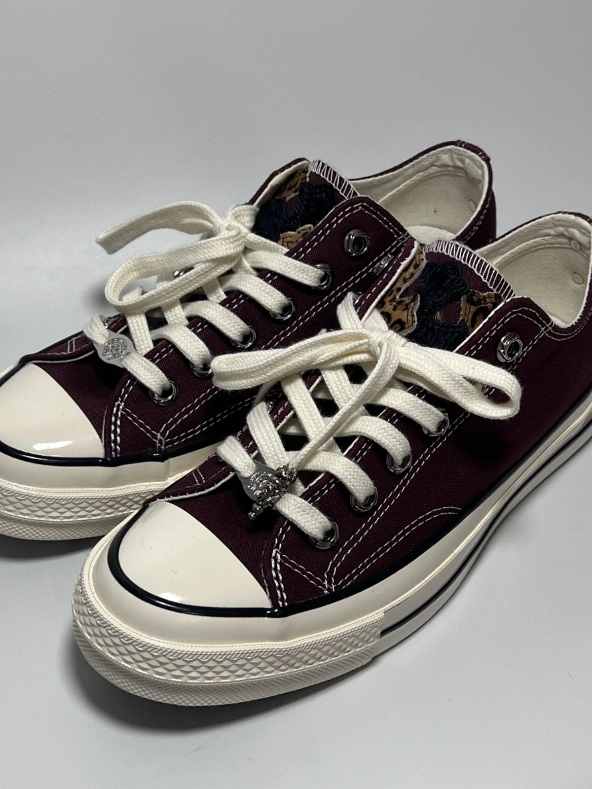 REMAKE Custom Cross Embroidered Leather Eyelet Low-Top Canvas Shoes, Unisex, Non-Slip & Durable