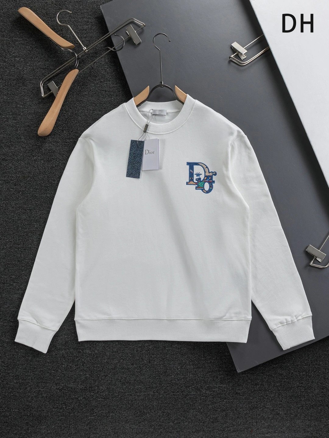 Dior Hoodies & Sweatshirts Crewneck logo sweatshirt — 21