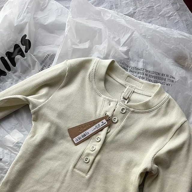 Random Top: seller detail photo 1