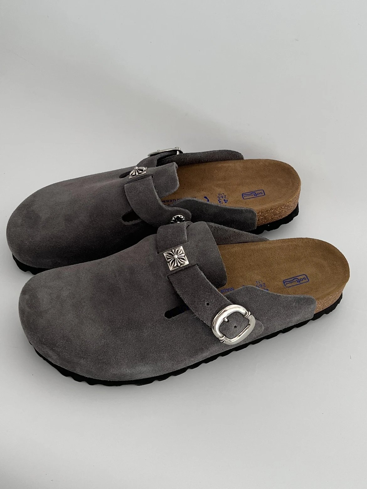 Remake Closed-Toe Slippers Custom-Made In Gray · 3