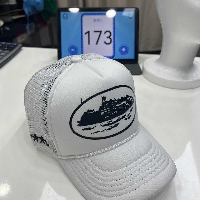 Unbranded Hats P-0112 mesh trucker cap with embroidered star and graphic motifs product detail image 3