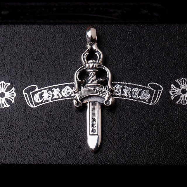 Mustang Manor 925 Silver Inlaid with Diamonds and Zircons: seller detail photo 1