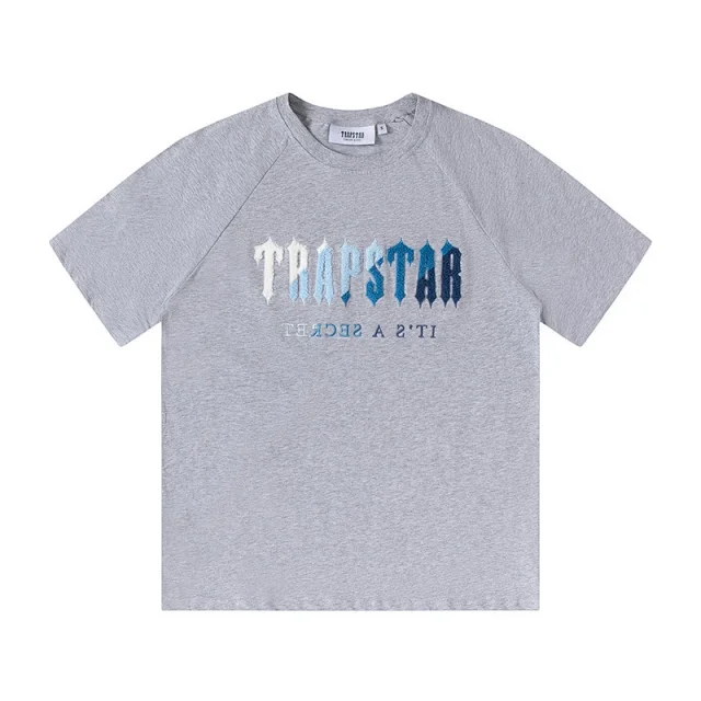Trapstar T-Shirts Short-Sleeve Embroidered Logo T-Shirt product detail image 13