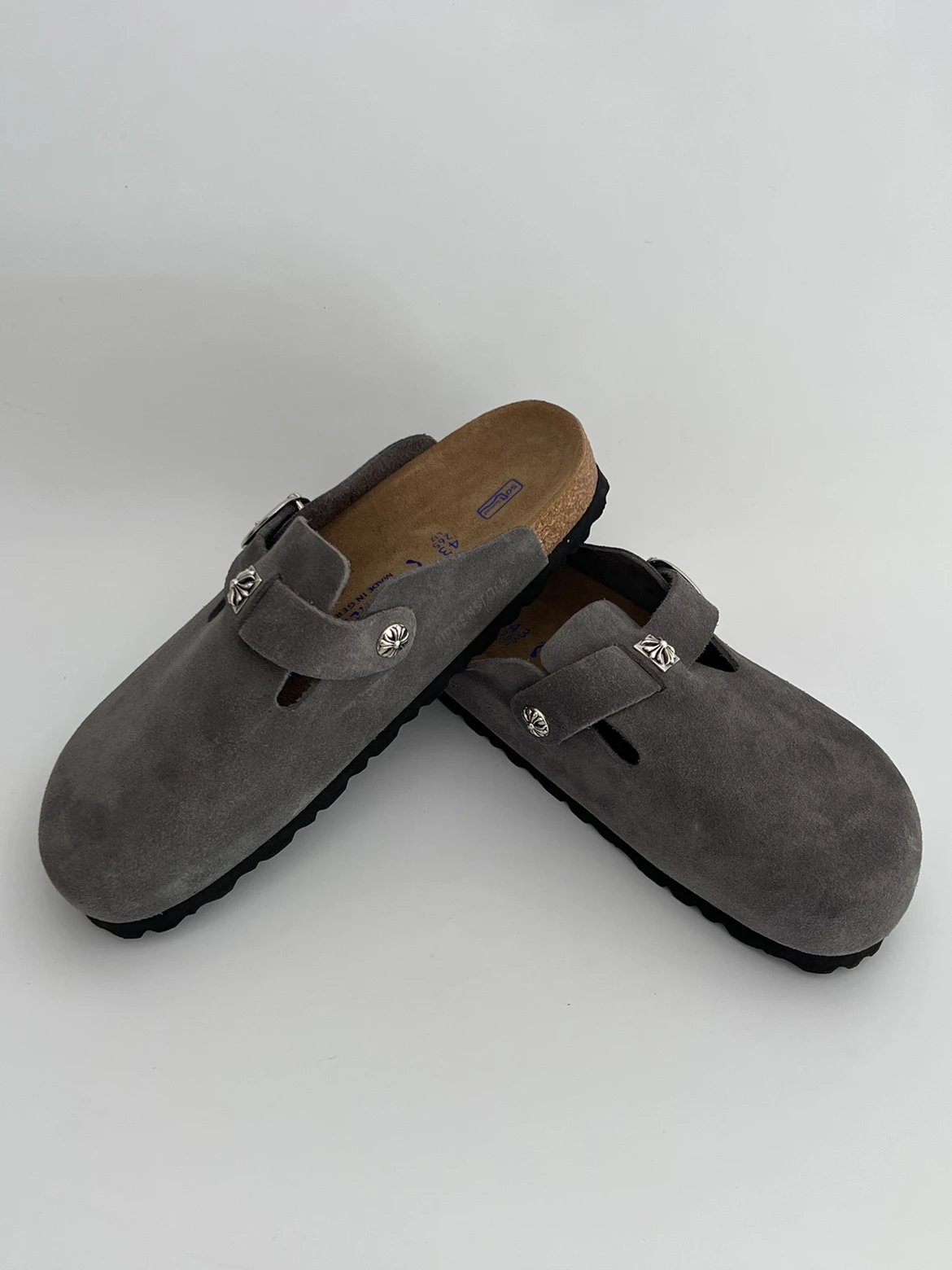 Remake Closed-Toe Slippers Custom-Made In Gray · 4