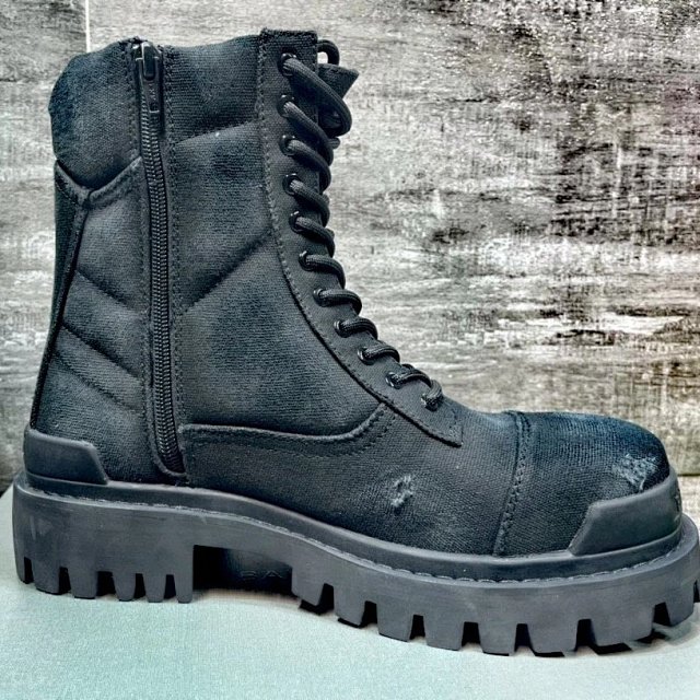 Stylish Dr. Martens-style boots: seller detail photo 4
