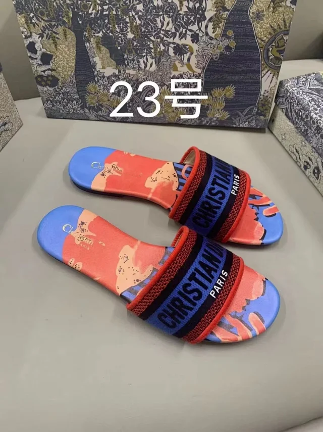 Christian Dior Slippers Dway Embroidered Logo Strap Slides product detail image 13