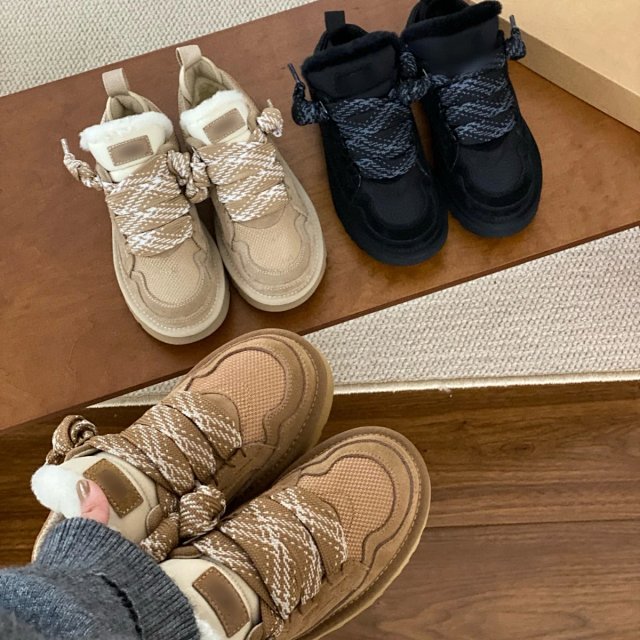 Ugg Lowmel Trainer: seller detail photo 3
