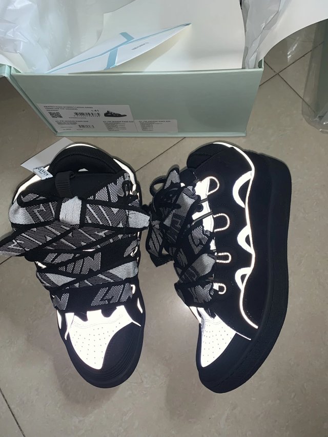 Lanvin Curb: seller detail photo 3