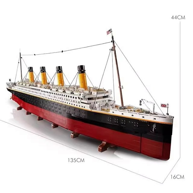 Titanic LEGO-style assembly puzzle: seller detail photo 4