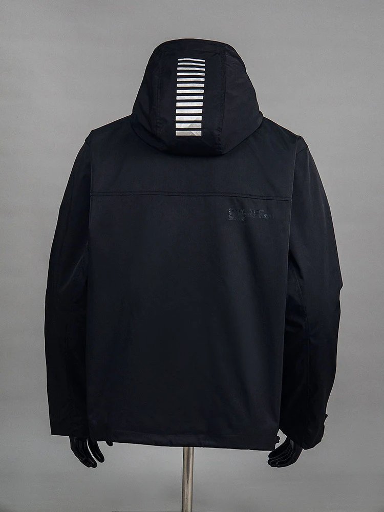 Syna Windbreaker
