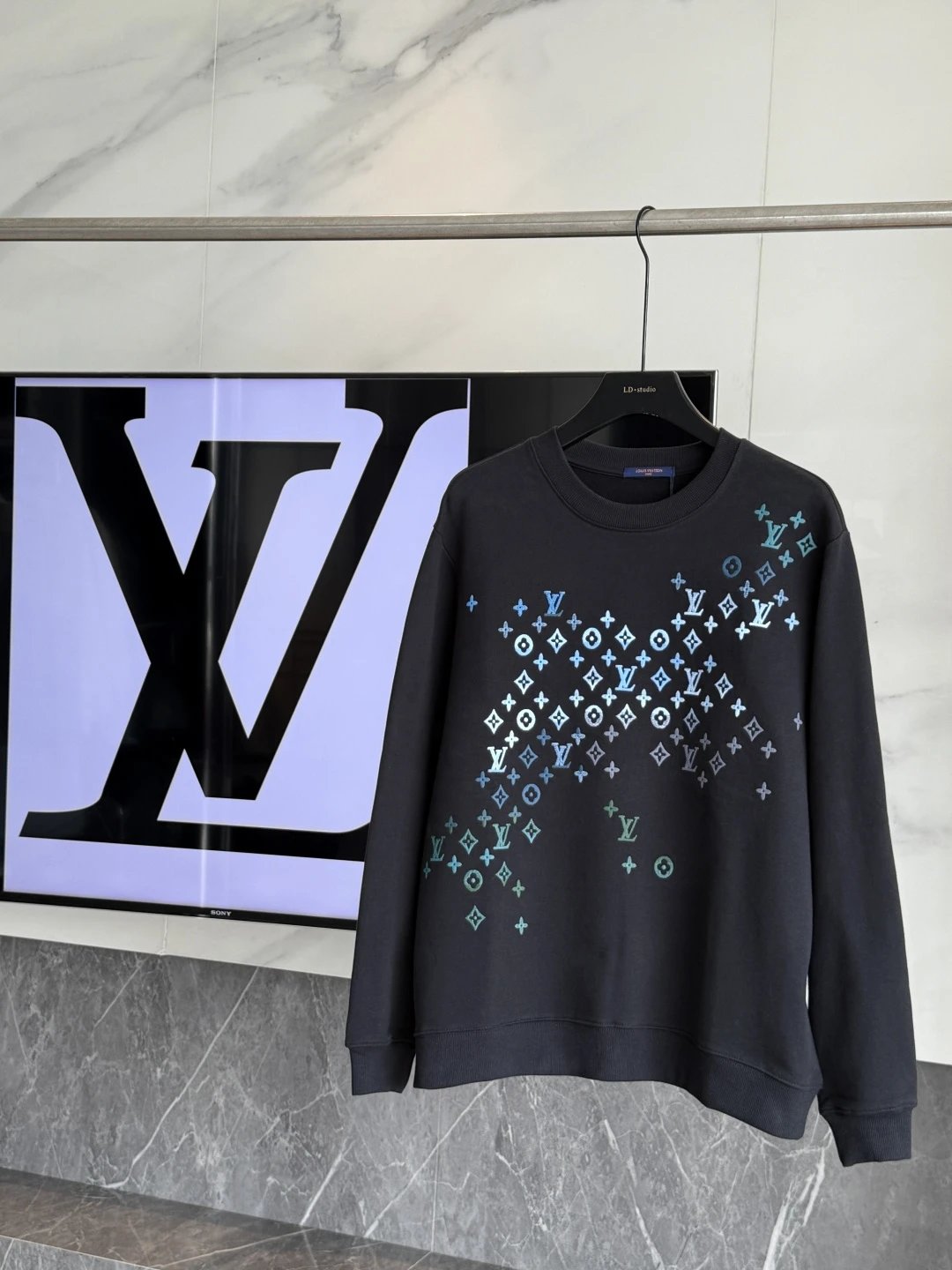 Product view 24