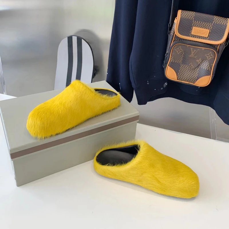 Marni Slides · 3