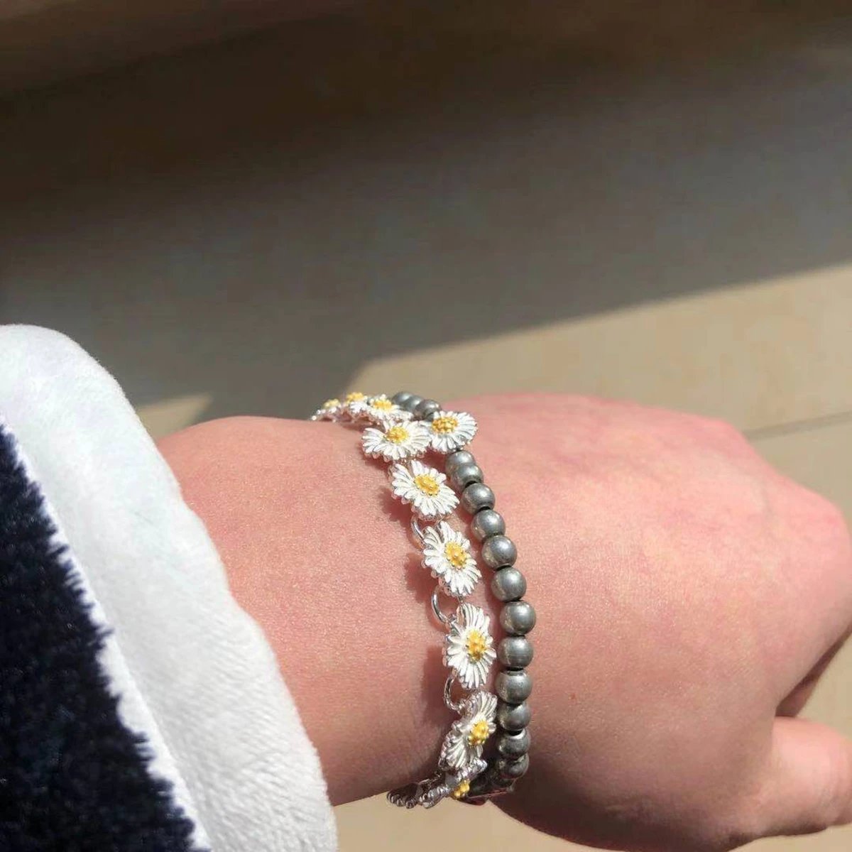 Peaceminusone Daisy Bracelet 6