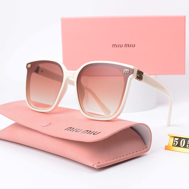 Miu Glasses: seller detail photo 5