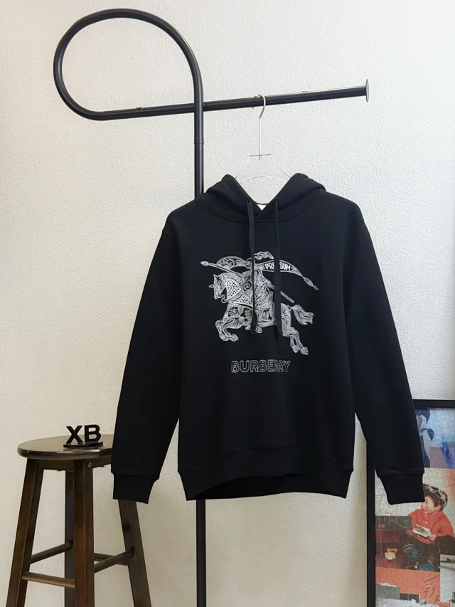 Burberry Hoodies & Sweatshirts Hooded Pullover with Equestrian Knight Motif product detail image 6