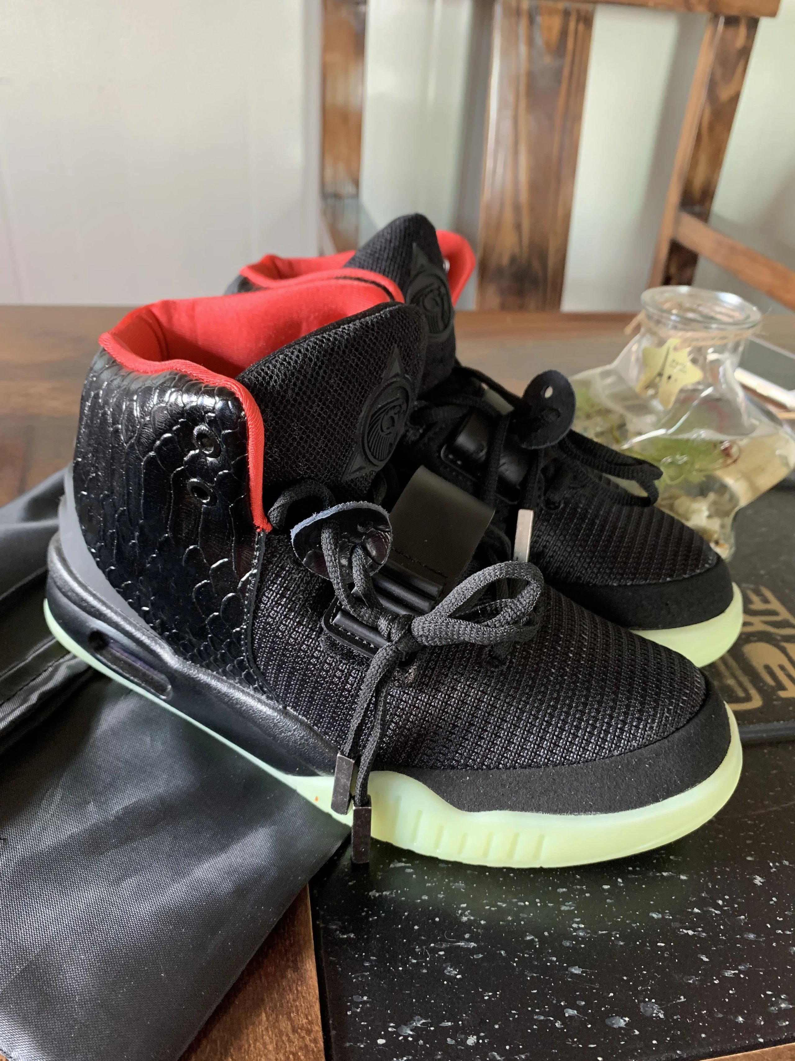 black red