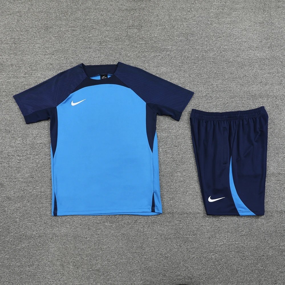 Nike Training Set Black/White Activewear - 12