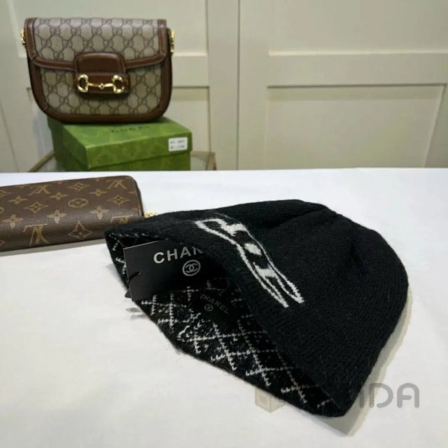 Chanel Hat: seller detail photo 9