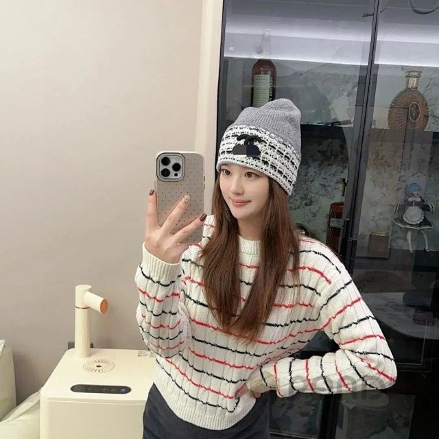 Chanel Hat: seller detail photo 11