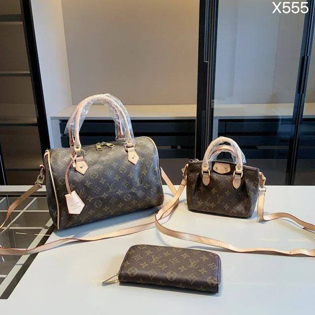 Louis Vuitton Handbags Three-Piece Handbag Set with Crossbody Bag and Wallet product detail image 10
