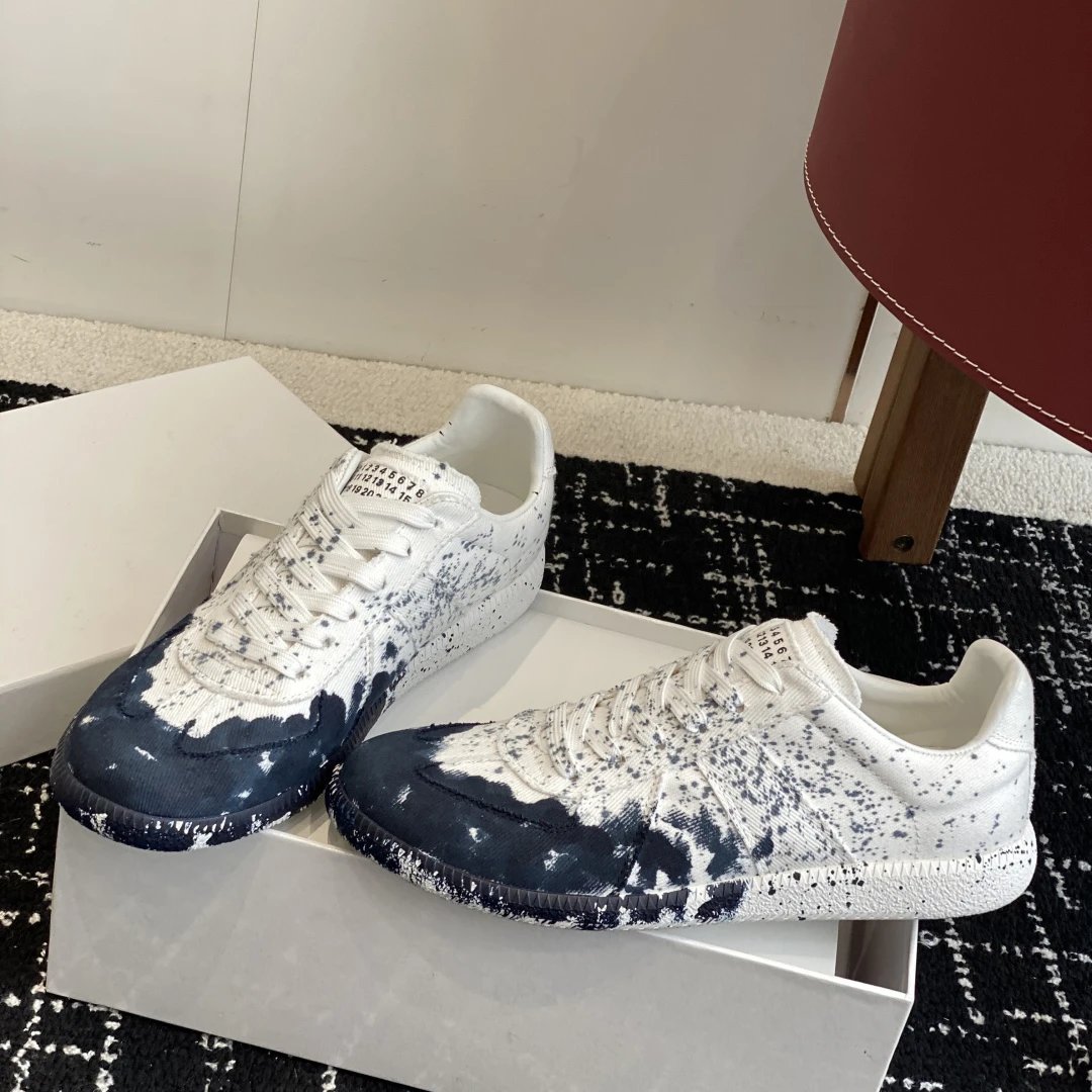Canvas Ink Splatter White