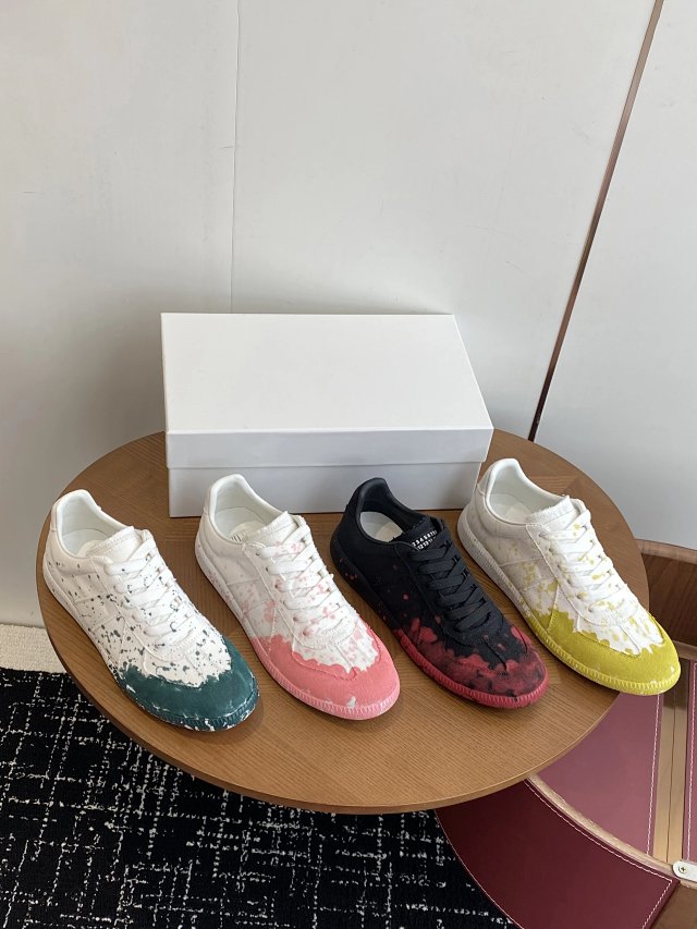 Maison Margiela Gats Many Variants: seller detail photo 3
