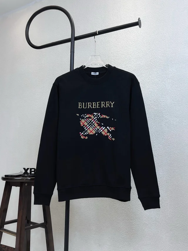 Burberry Hoodies & Sweatshirts Crewneck Long-Sleeve Sweatshirt product detail image 11