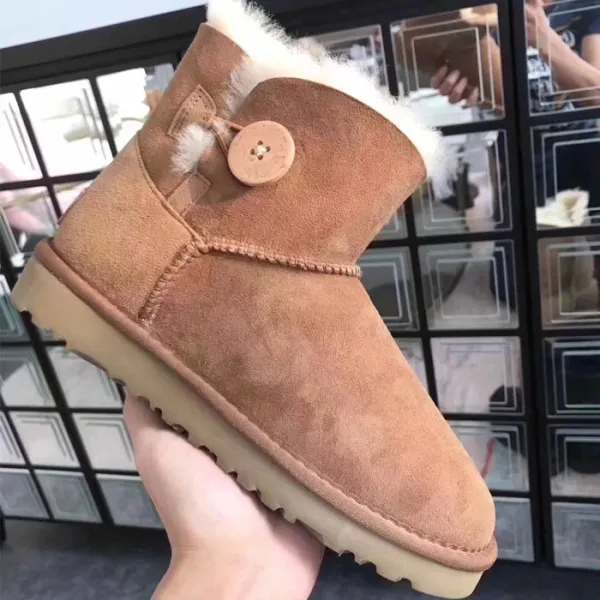 UGG Classic Mini II Chestnut Suede Boots Snow Boots - 10