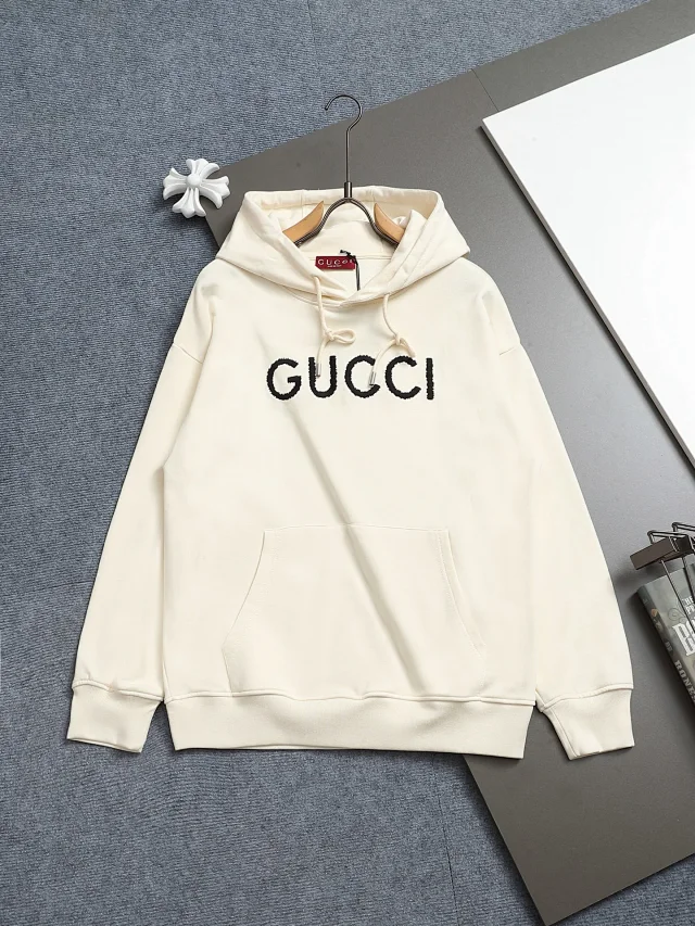 Gucci Hoodies & Sweatshirts Logo Print product detail image 5