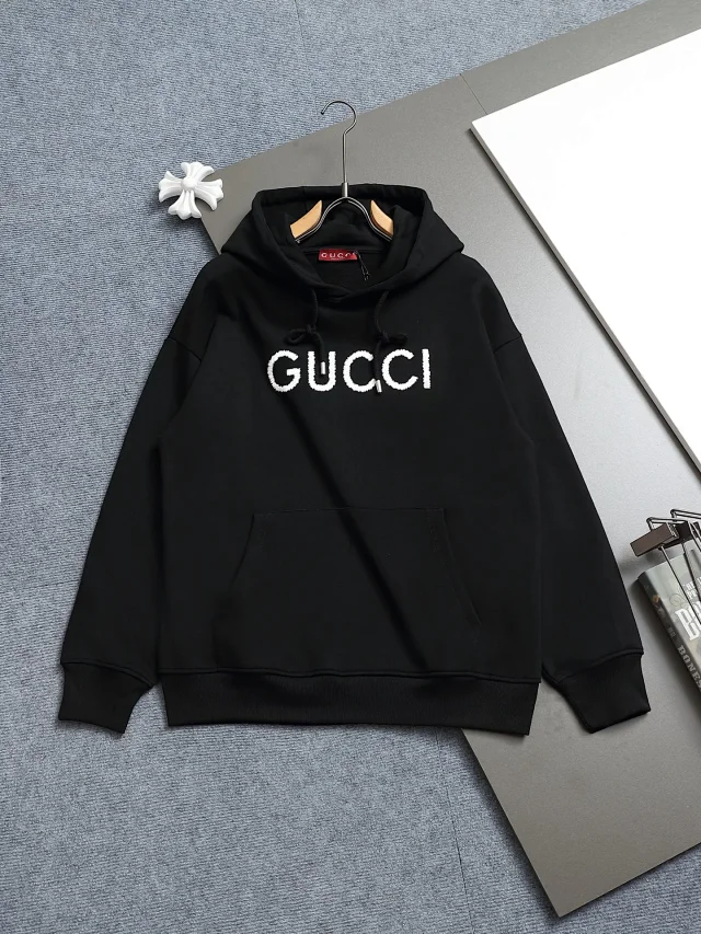 Gucci Hoodies & Sweatshirts Logo Print product detail image 7