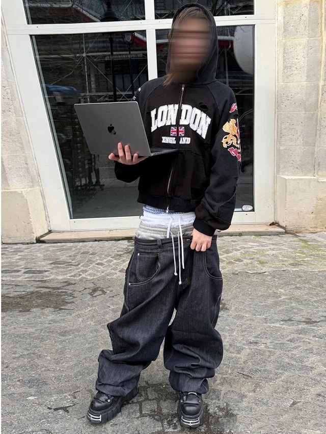 London Hoodie: seller detail photo 3