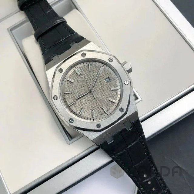Audemars Piguet Watches: seller detail photo 8