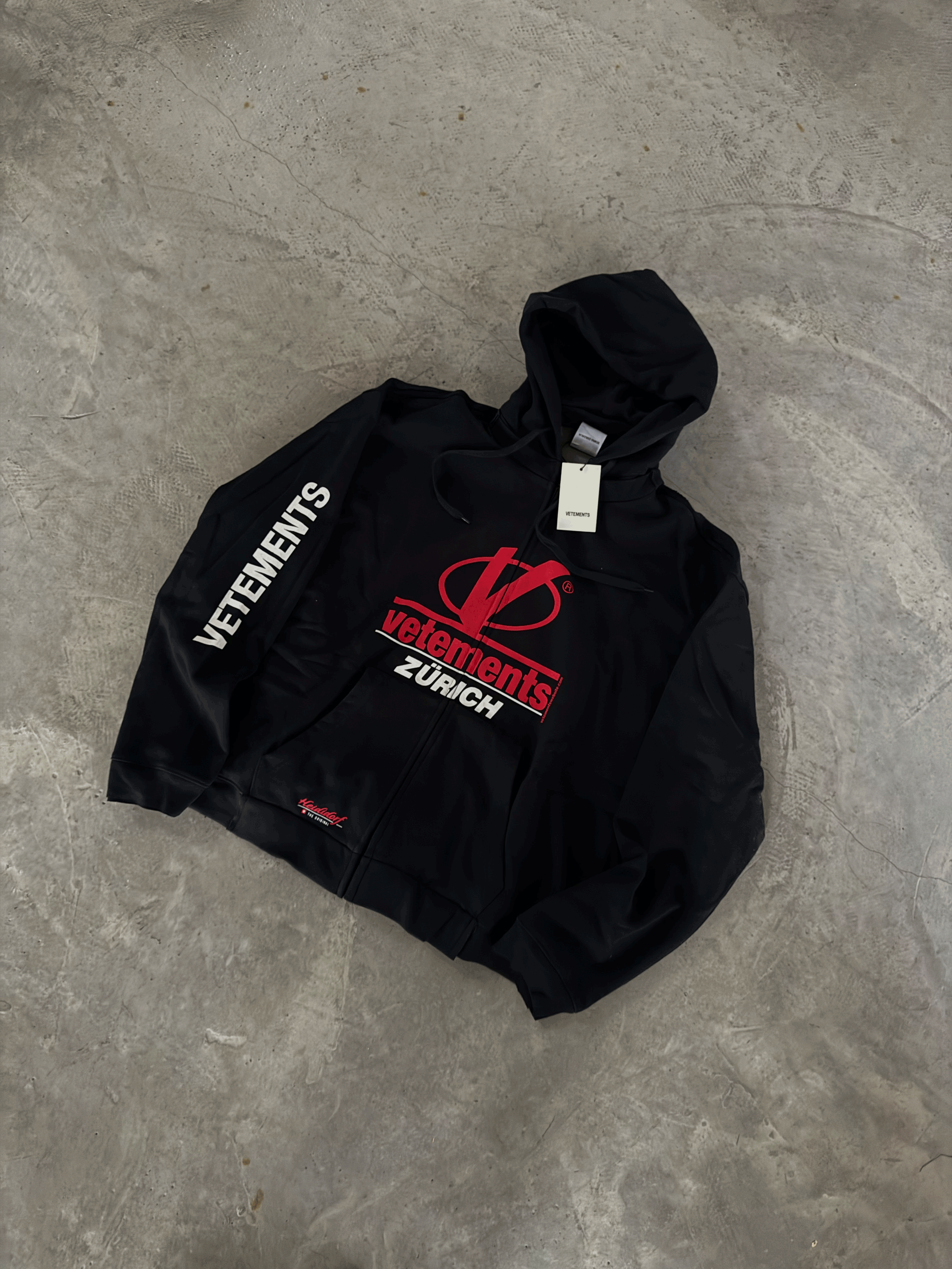 Vetements Zurich Zip Up