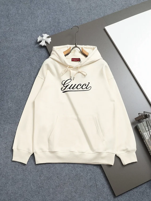 Gucci Hoodies & Sweatshirts Logo Print product detail image 6