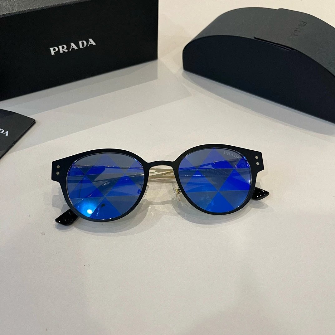 Prada Sunglasses foto 3