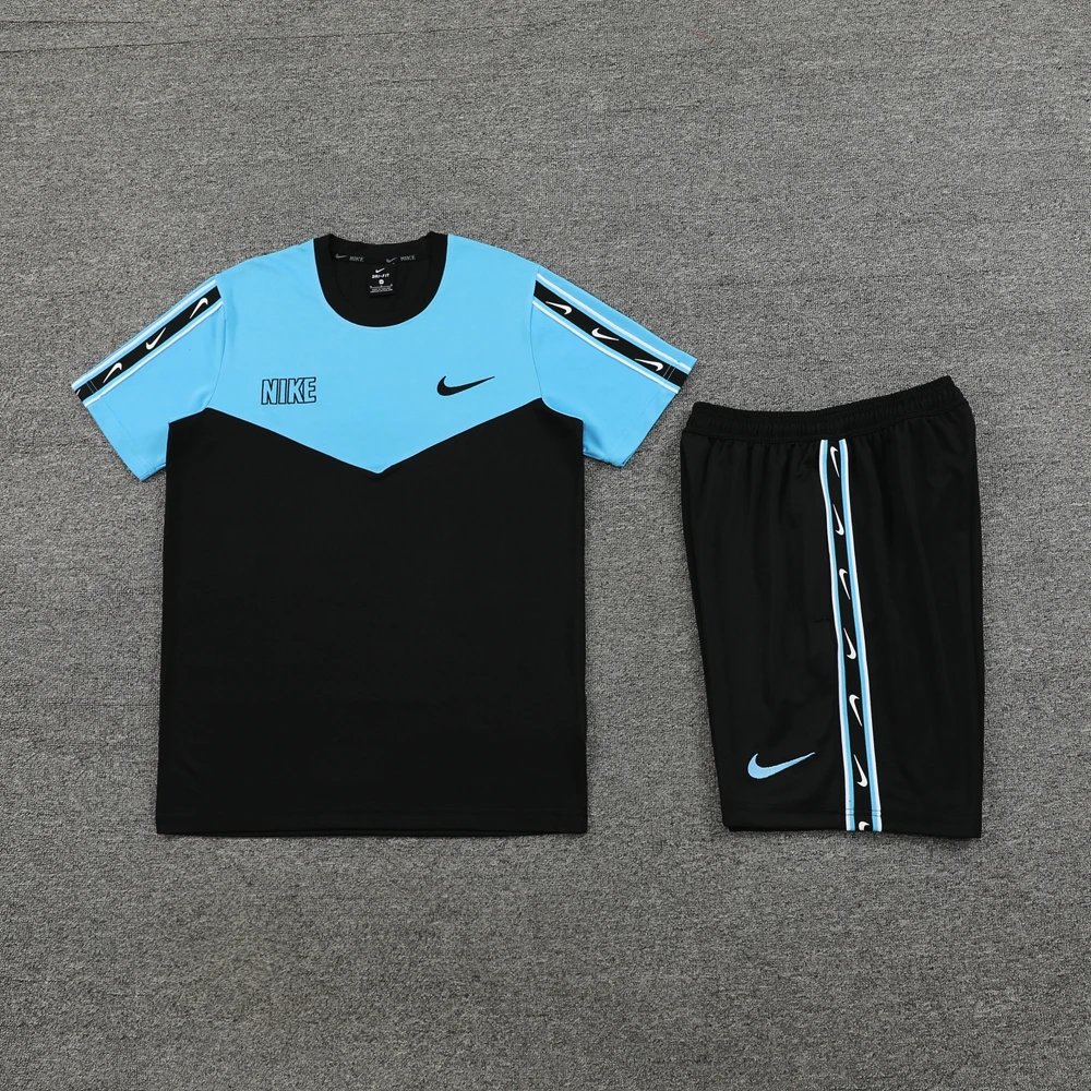 Nike Training Set Black/White Activewear - 13