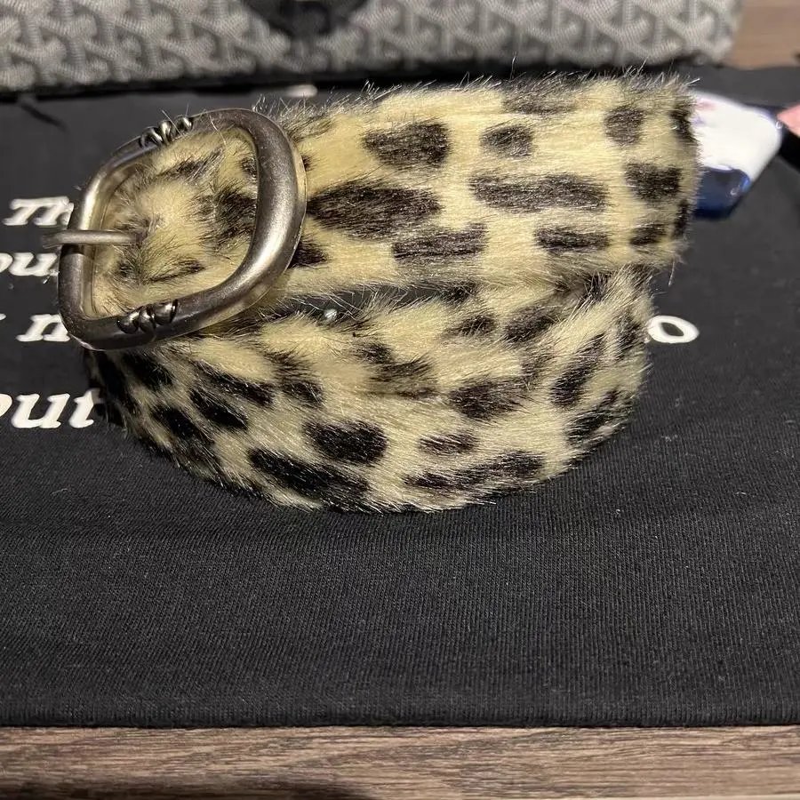Cruz Leopard Print Gradient Furry Belt · 4