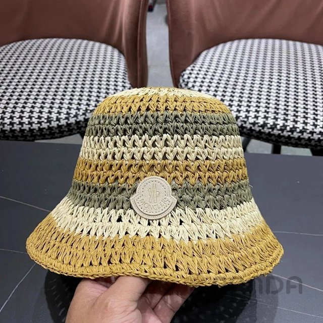 Moncler Hat: seller detail photo 3