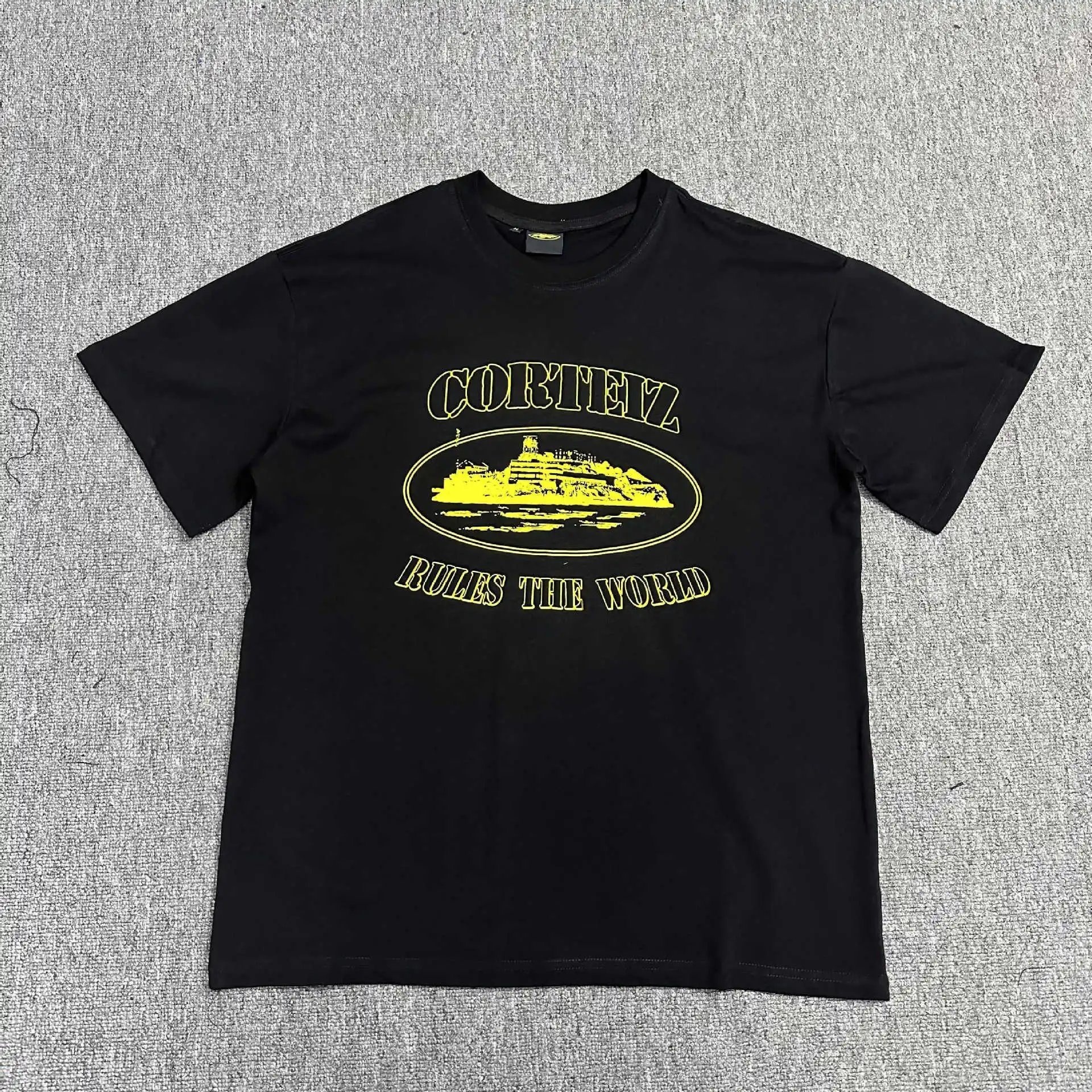 3102 (Black and Yellow)