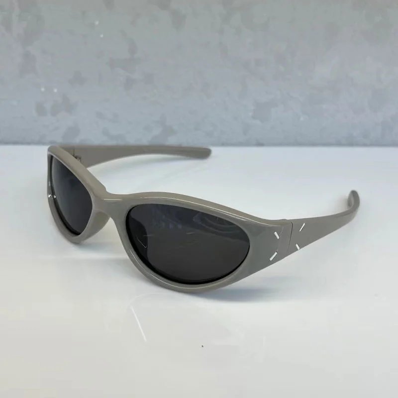 Gray Frame