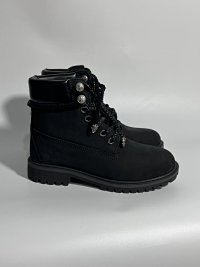 black shoelaces (customized models are n