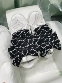 Lanvin Curb — seller photo 5