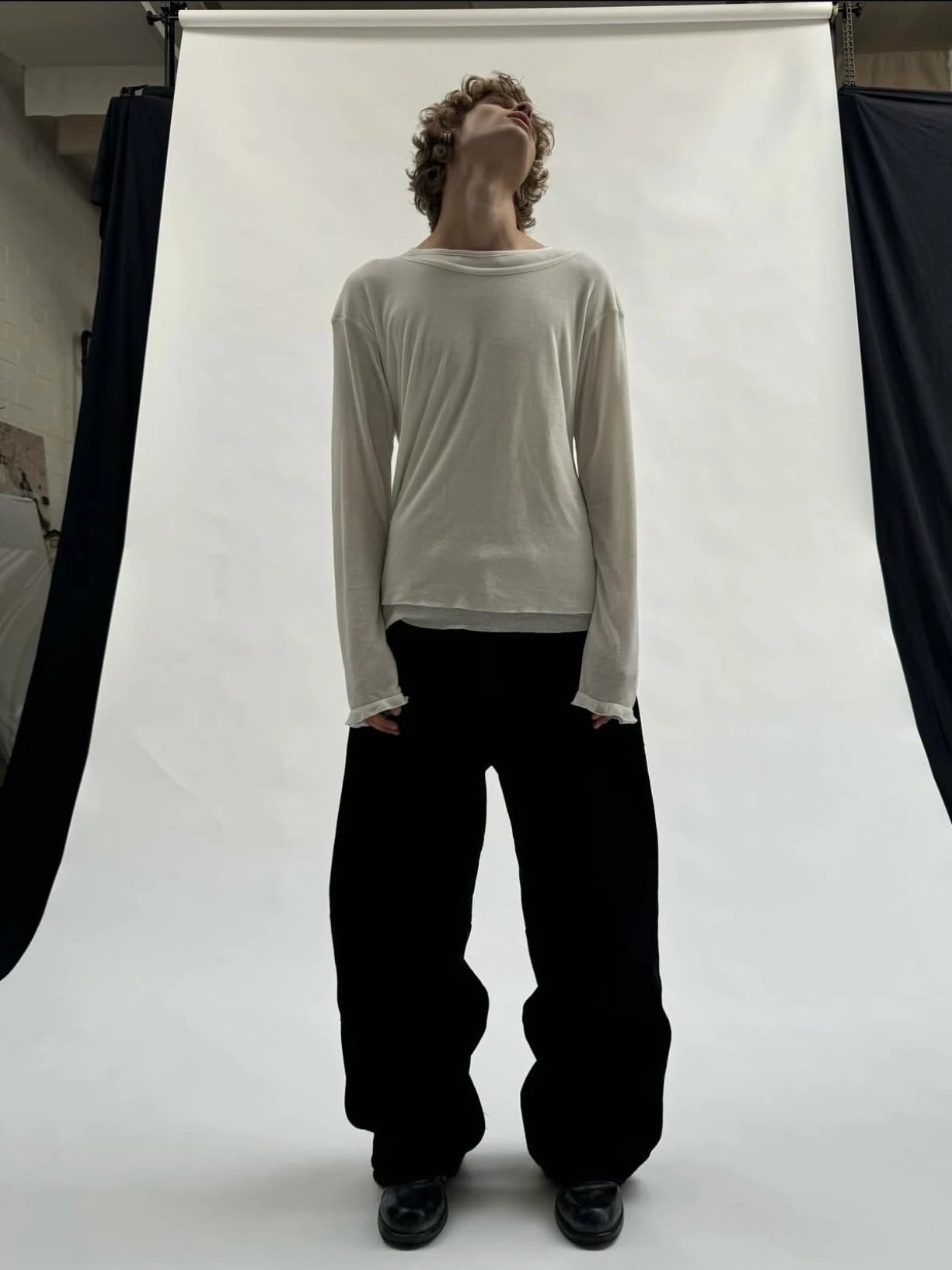 White Round Neck Style